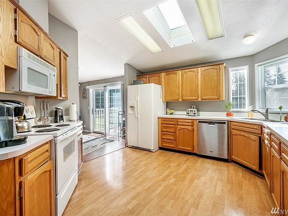 2nd image of 28116 131st St E