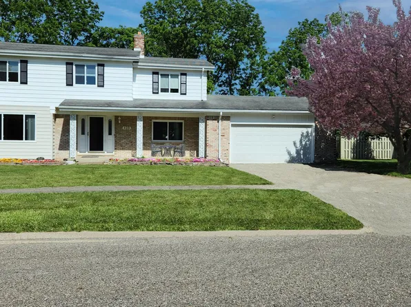 428 Oakwood Dr, Flushing, MI 48433