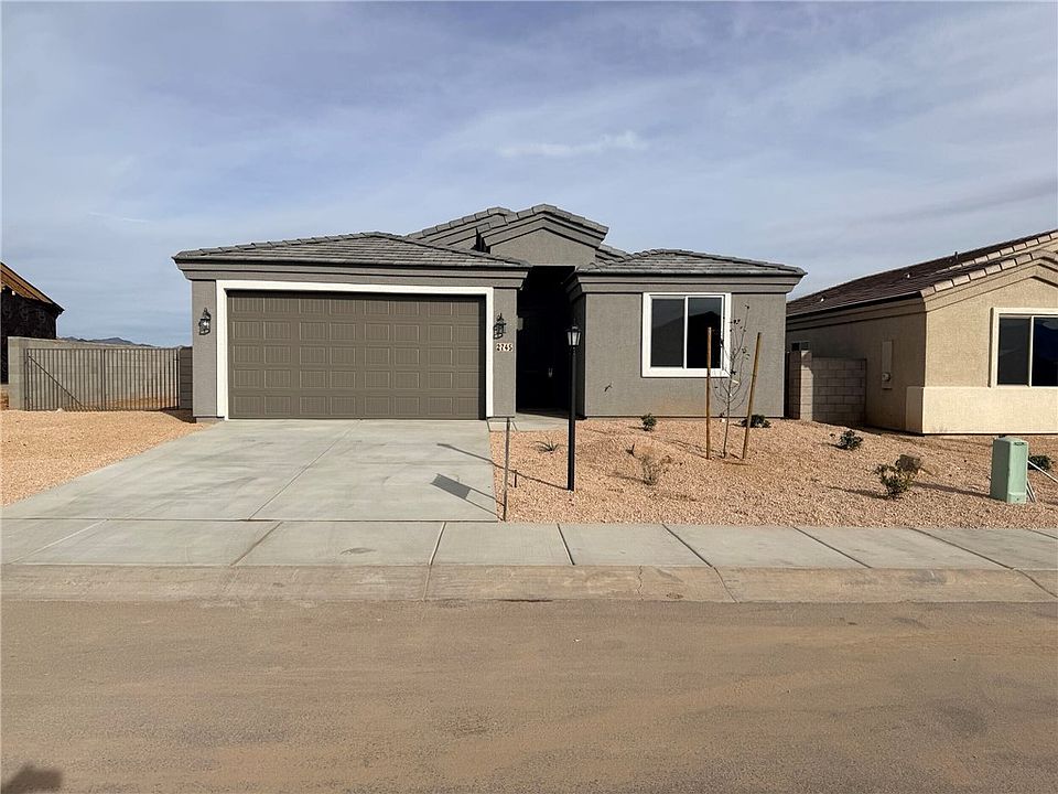 1st image of 2745 E Cerro Vista