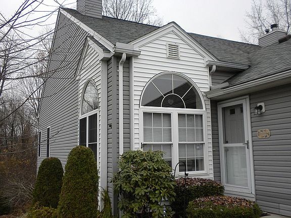 4th image of 194 Brookfield Ln