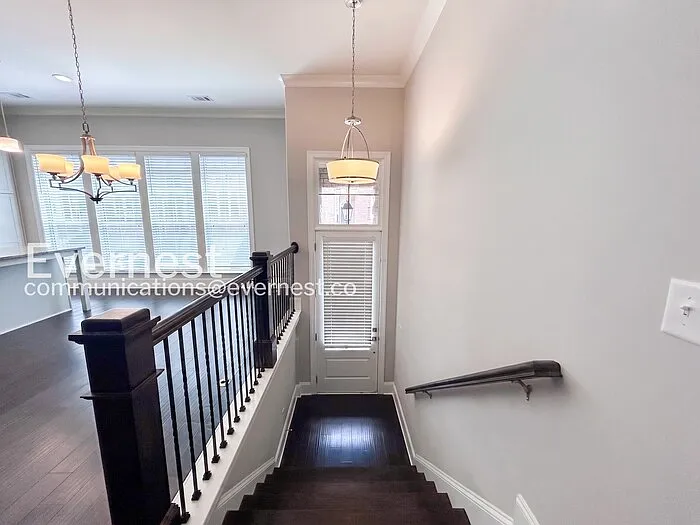 2140 Coventry Dr — Photo 15