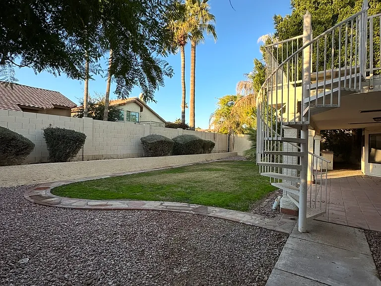 3340 S Oleander Dr — Photo 22