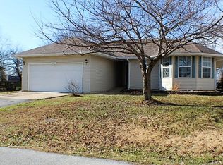 405 Wampler Dr, Clever, MO 65631