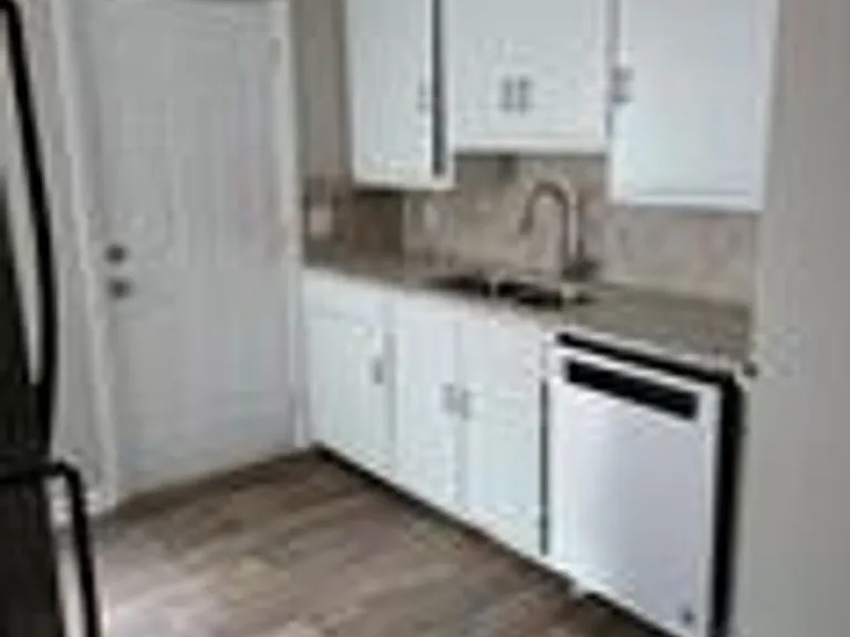 334 S Bull St — Photo 5