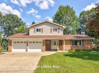 8036 Ohern Rd, Saginaw, MI 48609