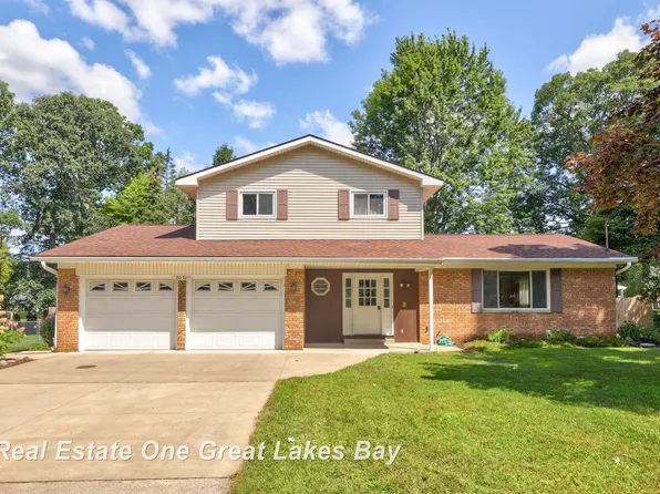 8036 Ohern Rd, Saginaw, MI 48609