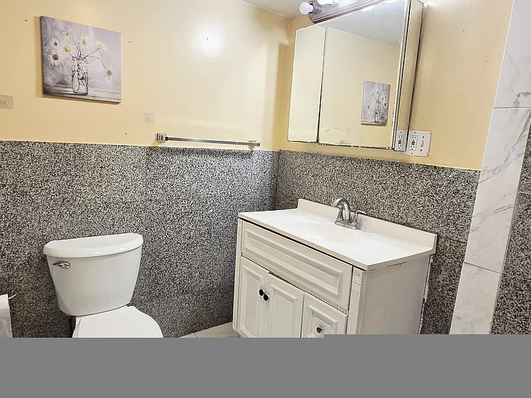 82 Garfield Ave #1 — Photo 7