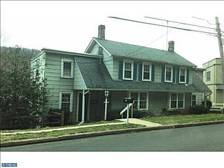 2nd image of 306 S Main St