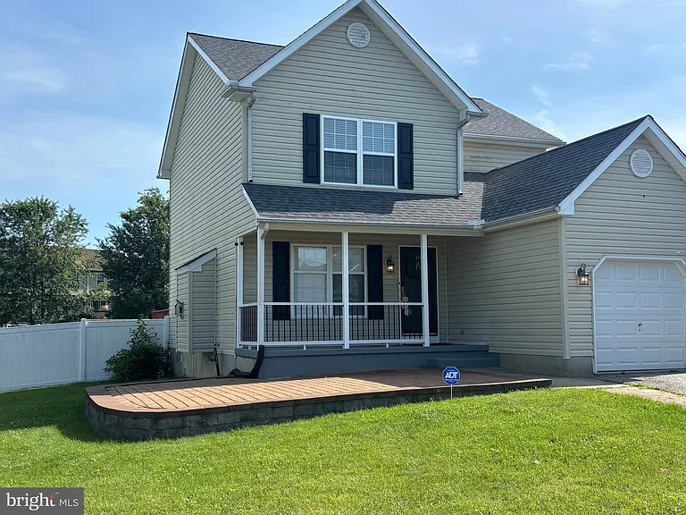 476 W Harvest Ln — Photo 2