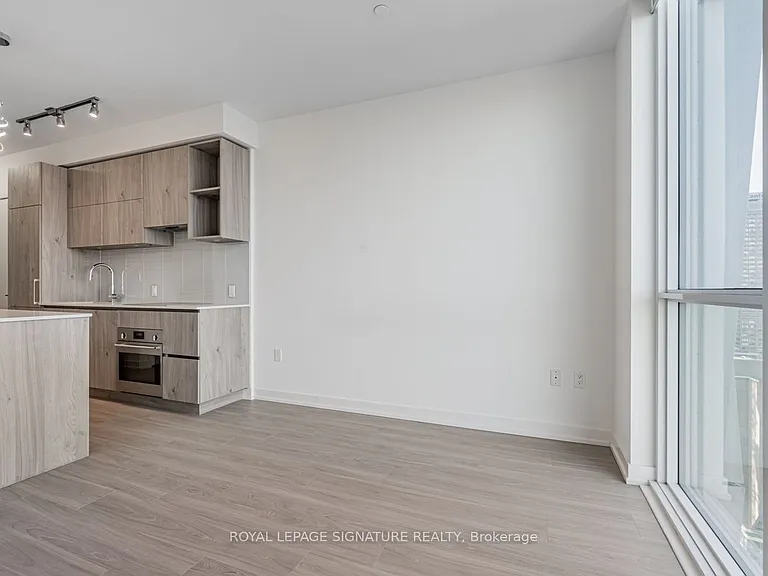 1 Yorkville Ave #3203 — Photo 6