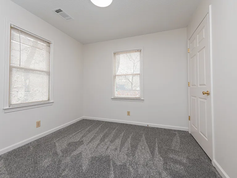 225 Autumn Trace Ct — Photo 21