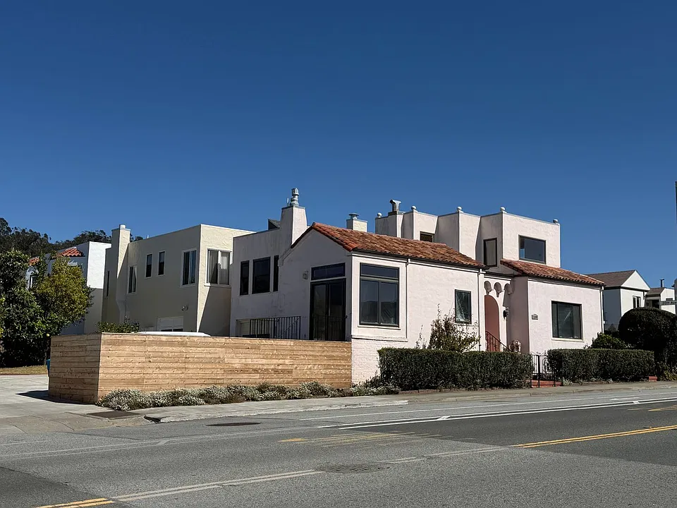 2800 Ocean Ave