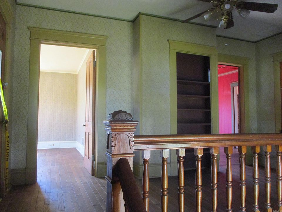 16th image of this home