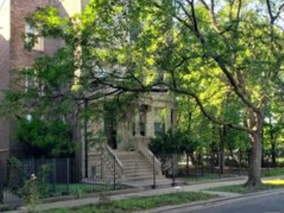 344 S Hamlin Blvd #3