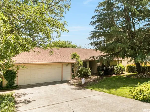 2983 Oakleaf Dr, Cameron Park, CA 95682