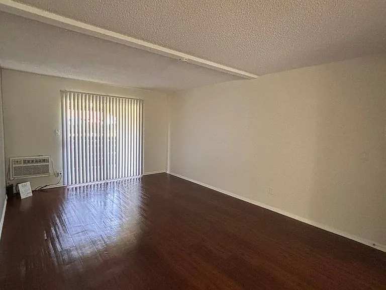23251 Los Alisos Blvd — Photo 14