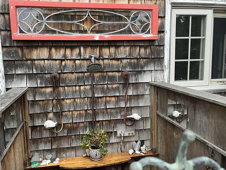 7 Boulevard E — Photo 23