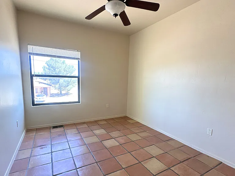 560 El Molino Blvd — Photo 13
