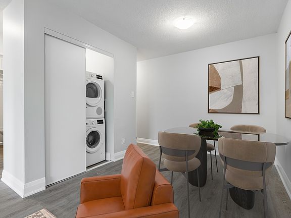 4th image of 25 Lorne Ave #1363891
