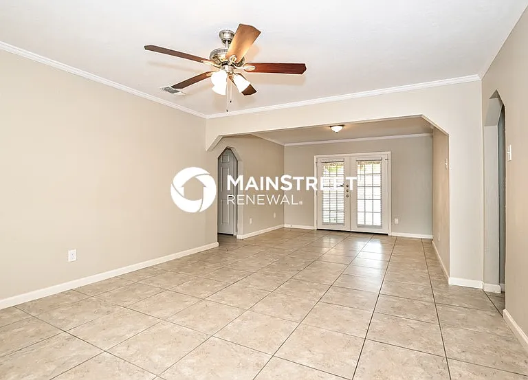 907 Edgefield Cir — Photo 4