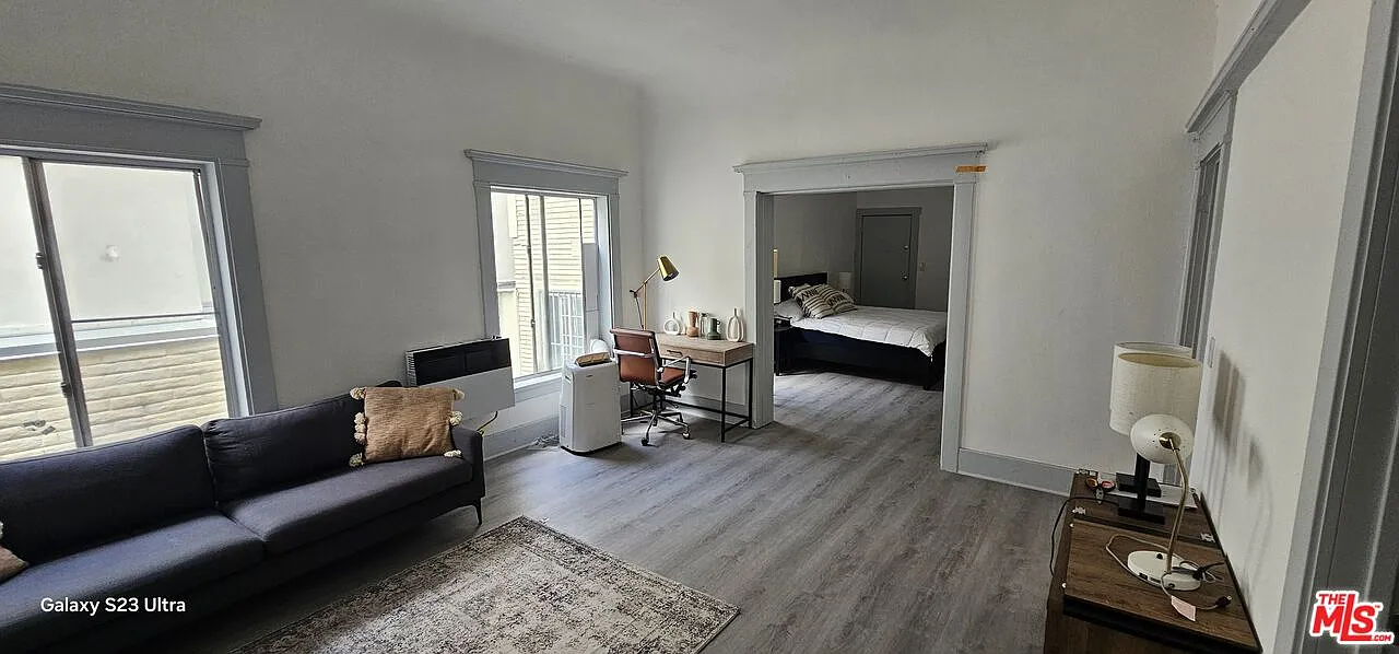 1 bed, 2.0 bath, 16570 sqft, $1,600 — Photo 2