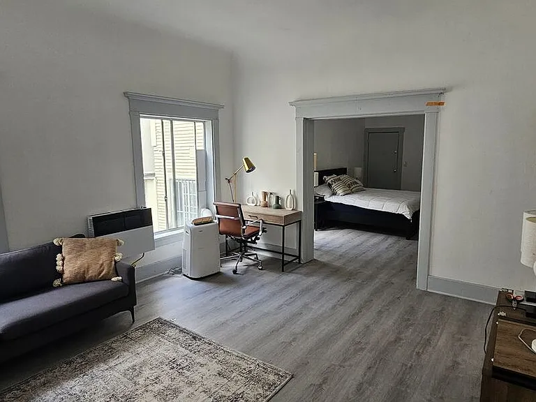 1604 W Pico Blvd — Photo 2