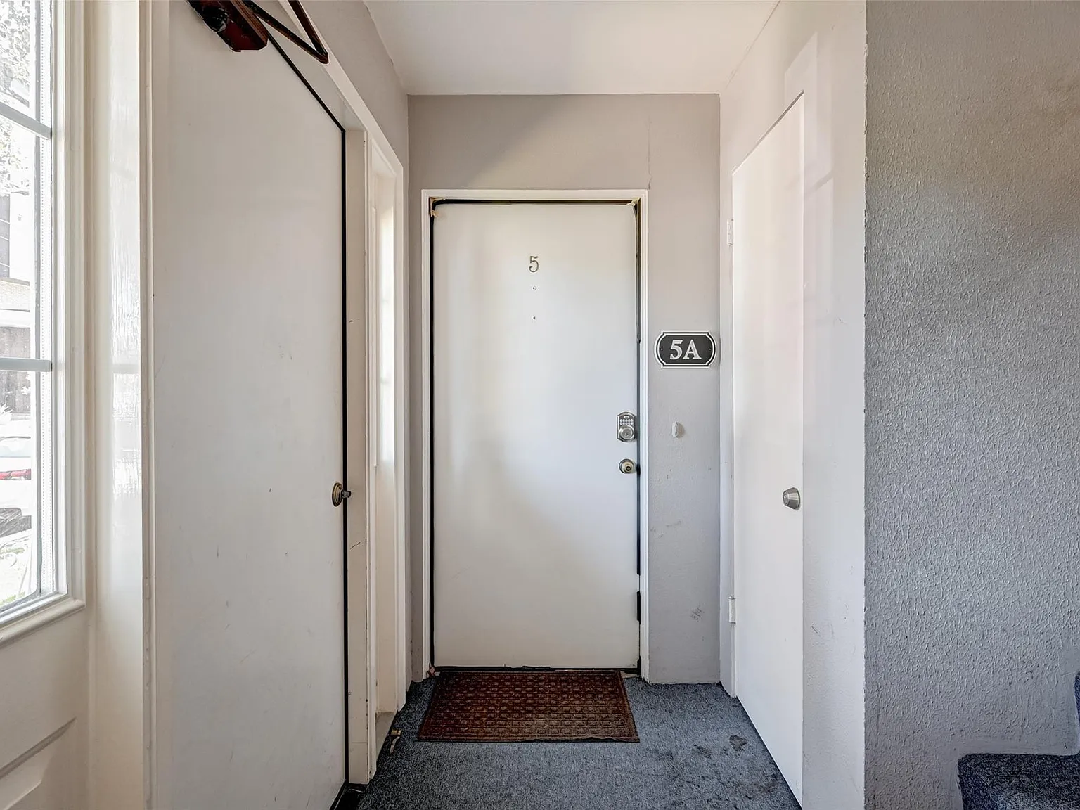 2 bed, 1.0 bath, 870 sqft, $1,450 — Photo 3