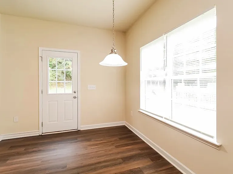 748 Raindrops Rd — Photo 3