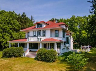 426 E North Lake St, Hancock, WI 54943
