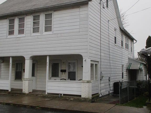 2nd image of 43 Dewey St