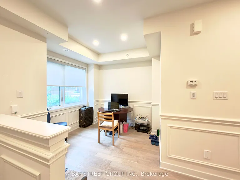 26 William Duncan Rd — Photo 4