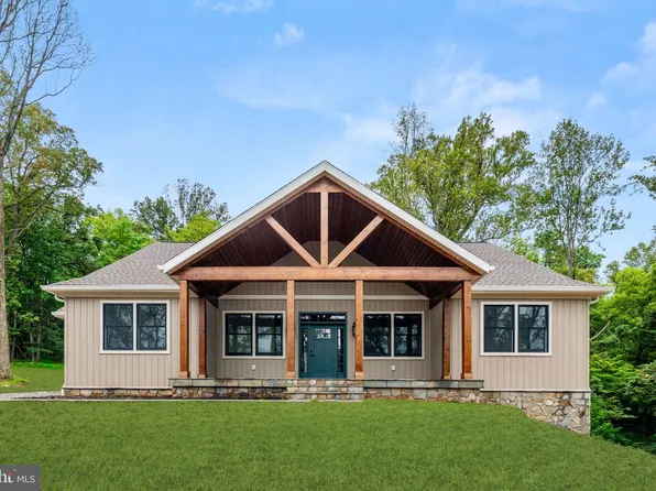 5281 Hillside Dr, Warrenton, VA 20187