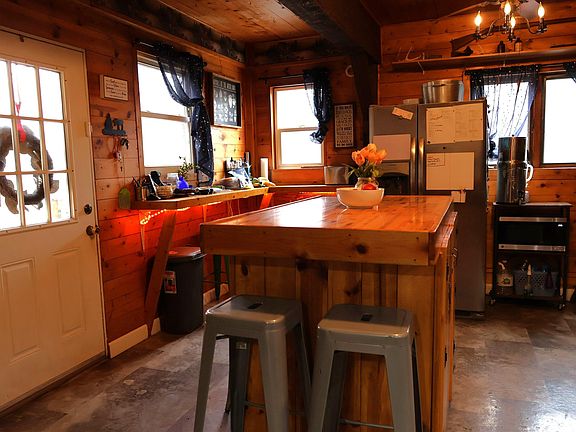 2nd image of 5689 E Bland Rd