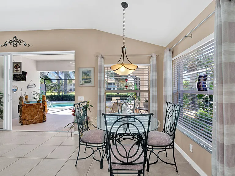 10020 Horse Creek Rd — Photo 9