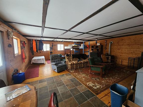 5th image of W5010 HICKORY ROAD