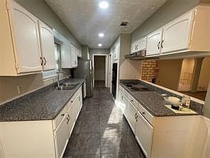 5th image of 11918 Kirknoll Dr