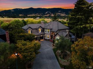 4304 Heritage Ln, Rohnert Park, CA 94928