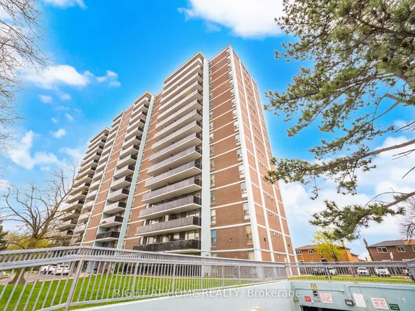 235 Grandravine Dr #907, Toronto, ON M3N 1J2