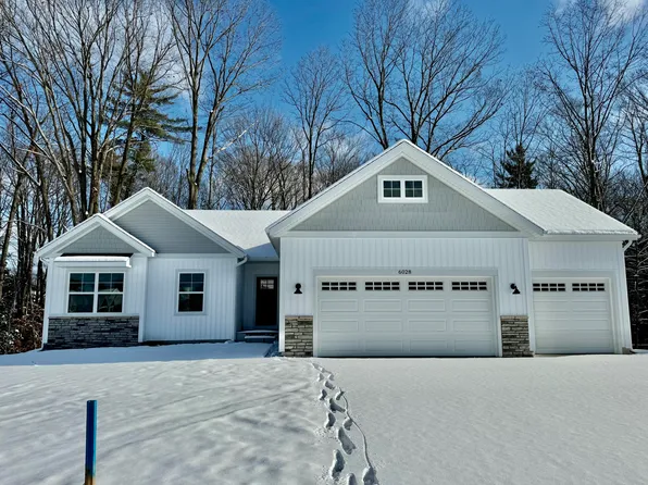 6028 Sturgeon Run, Muskegon, MI 49444