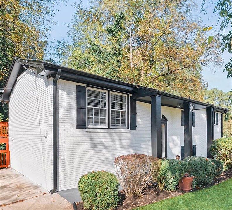 1st image of 1969 Valley Ridge Dr SW