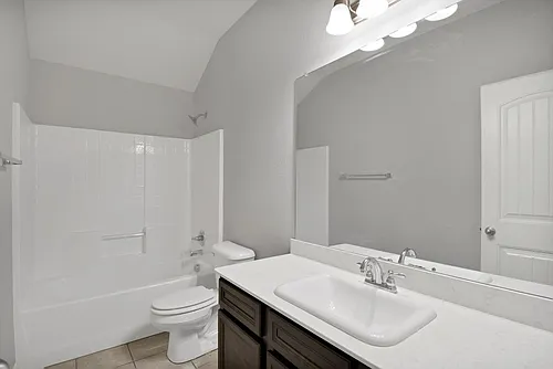 5100 Royal Springs Dr Photo 1