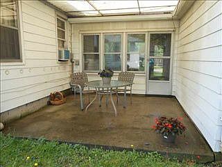 4th image of 3001 N Linden St