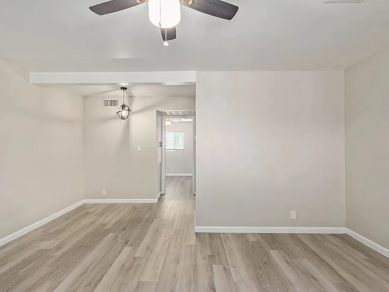 3405 E Pinchot Ave #11 — Photo 4