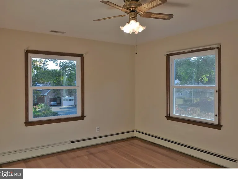 214 Valley Rd — Photo 17