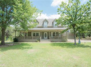623 E Woodcreek Ct, Granbury, TX 76049