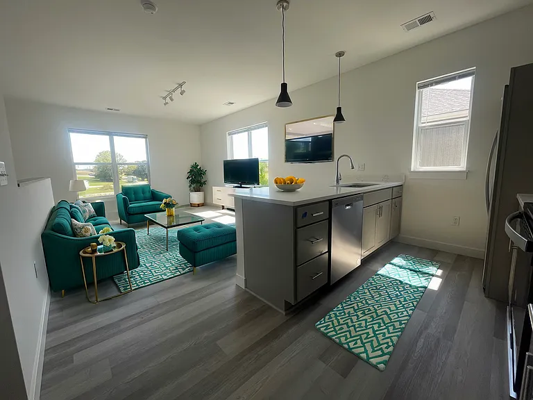 Point Gardens Apartments — Photo 89