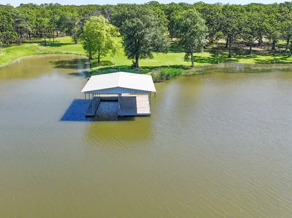 9501 Oakwood Rd, Quinlan, TX 75474