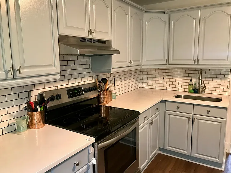 5710 Forest Rd — Photo 2