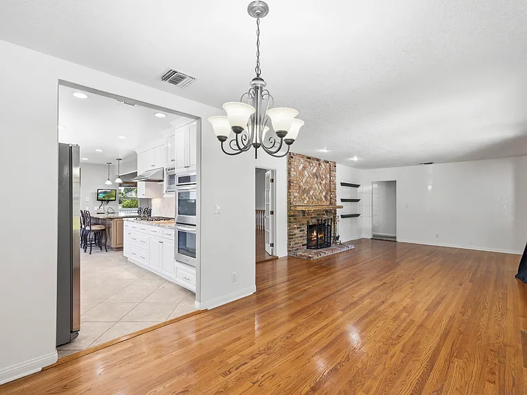 9141 Wheatland Ave — Photo 17