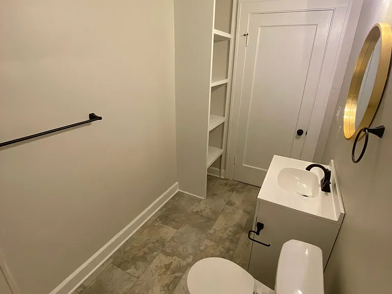 425 Lafayette Ave — Photo 17